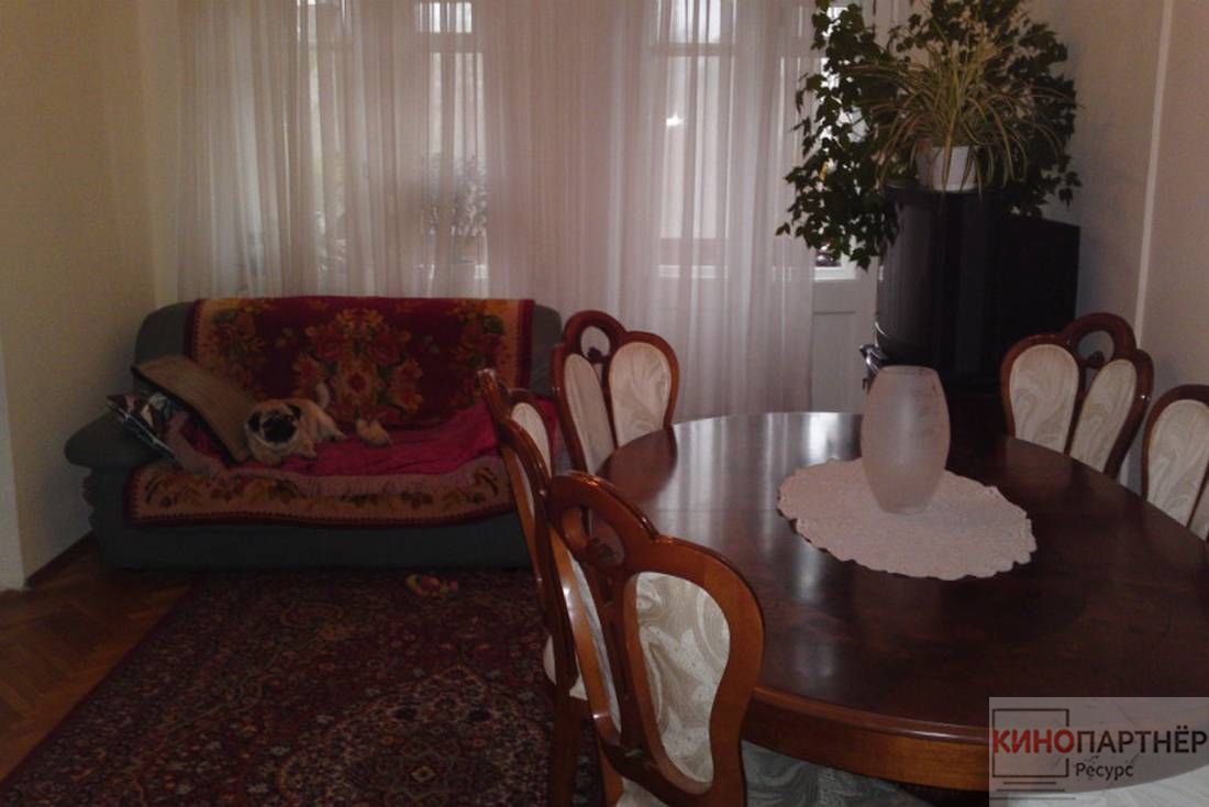 Локации и объекты локейшн - 4к квартира со столовой и аркой на кухню ...